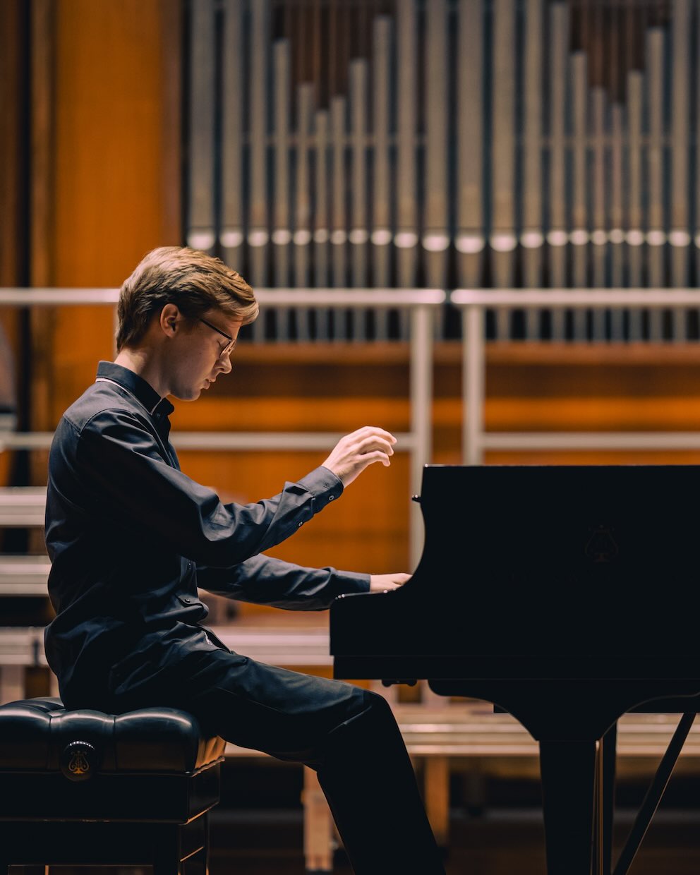 Martin Kaptein durante un recital solistico al pianoforte.